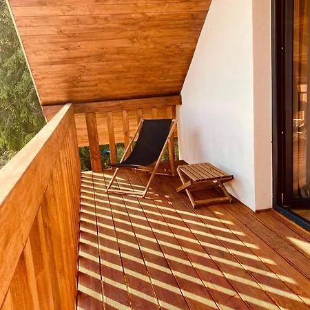 Siedlisko Nad Jeziorakiem * Zalewo (Ostroda)